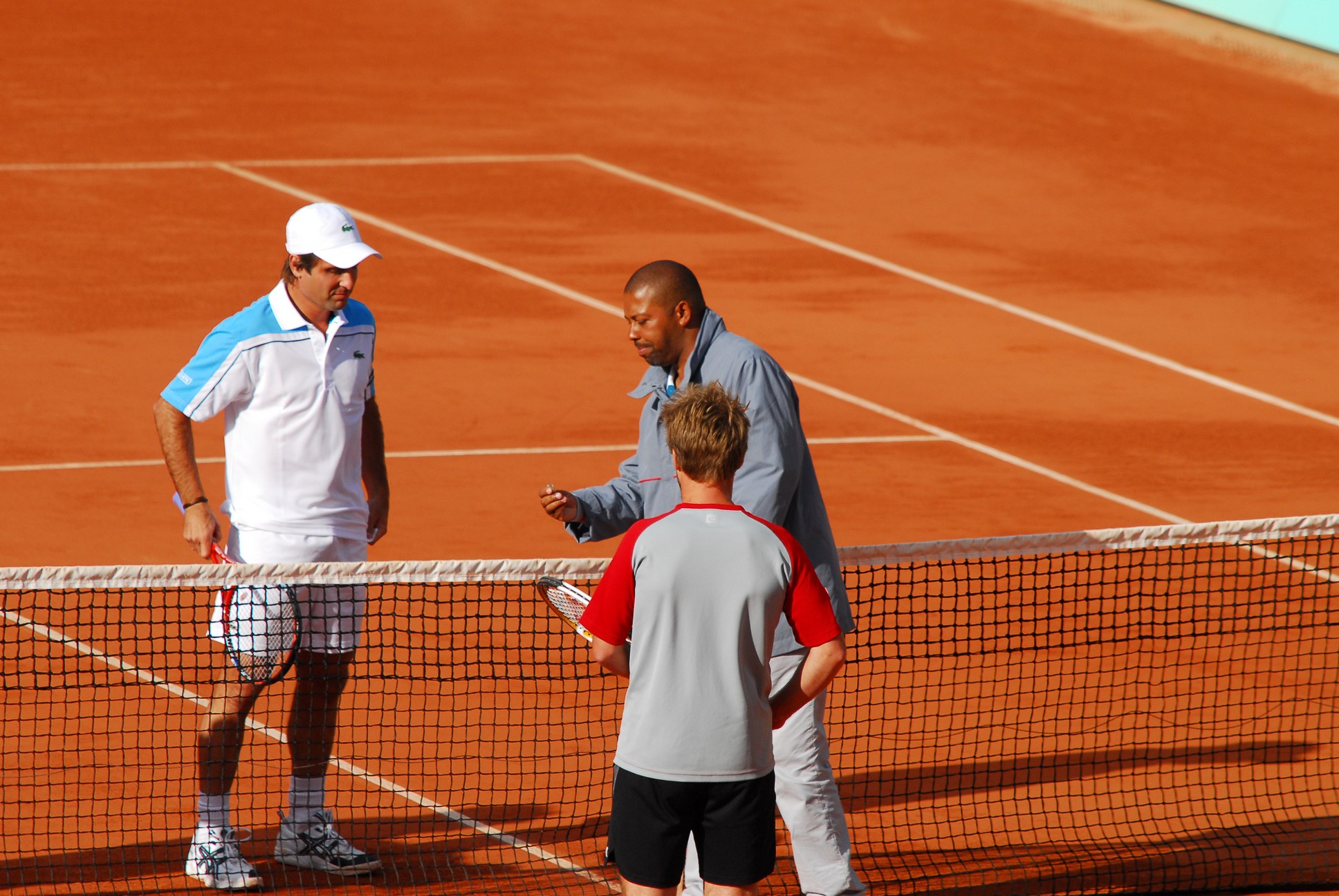 20090526   Roland Garros   Rochus Santoro Toss   002